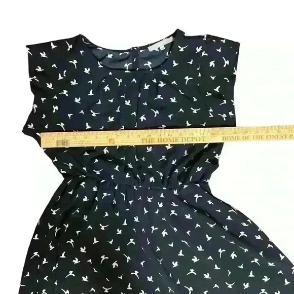 Sweet Rain Dress. Pullover Size Medium Blue with White Bird Design - Picture 10 of 11